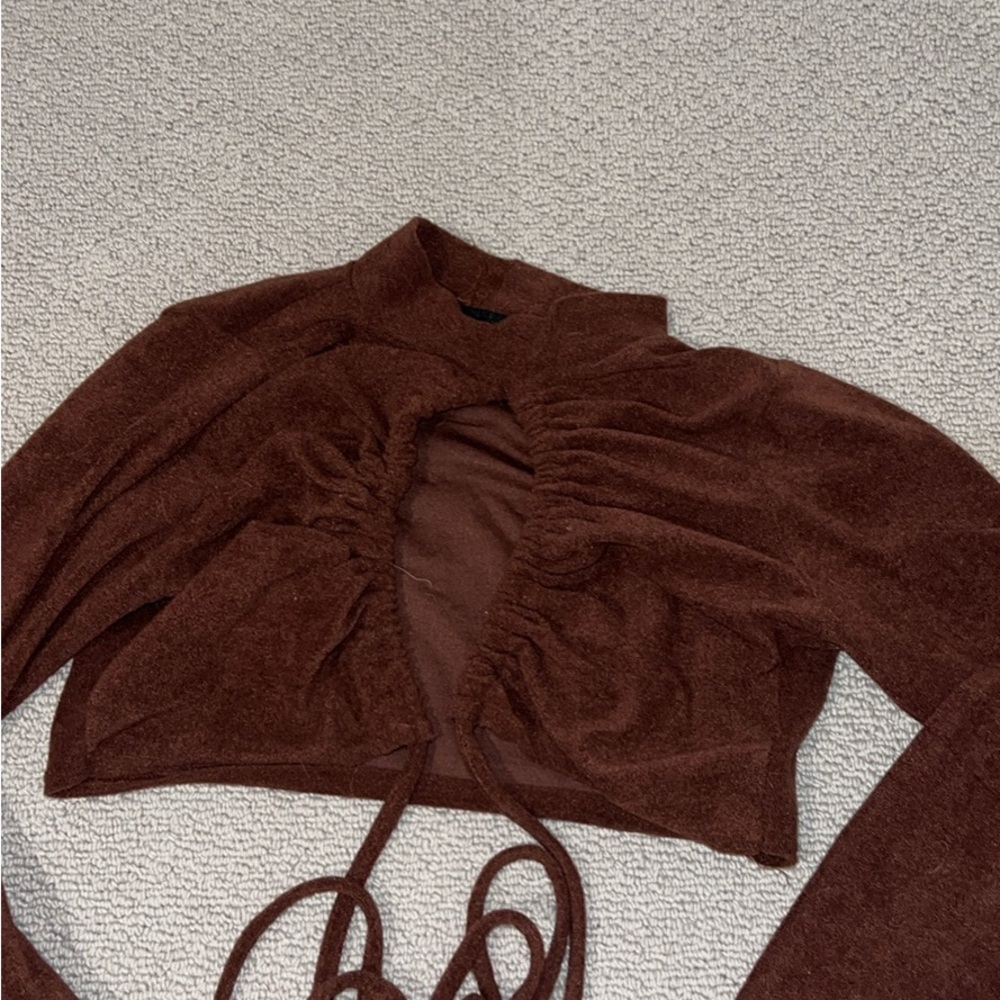 PrettyLittleThing Chocolate Brown Ruched Turtleneck Sweater